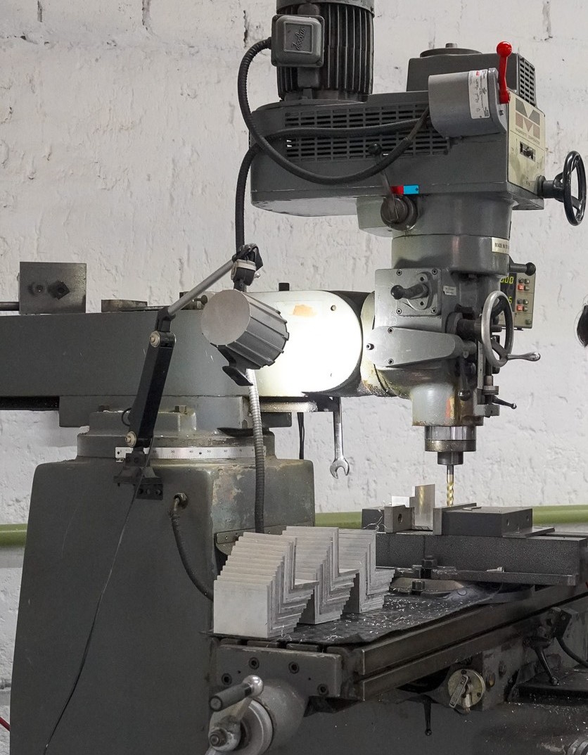 Conventional profiling machine for manual work.